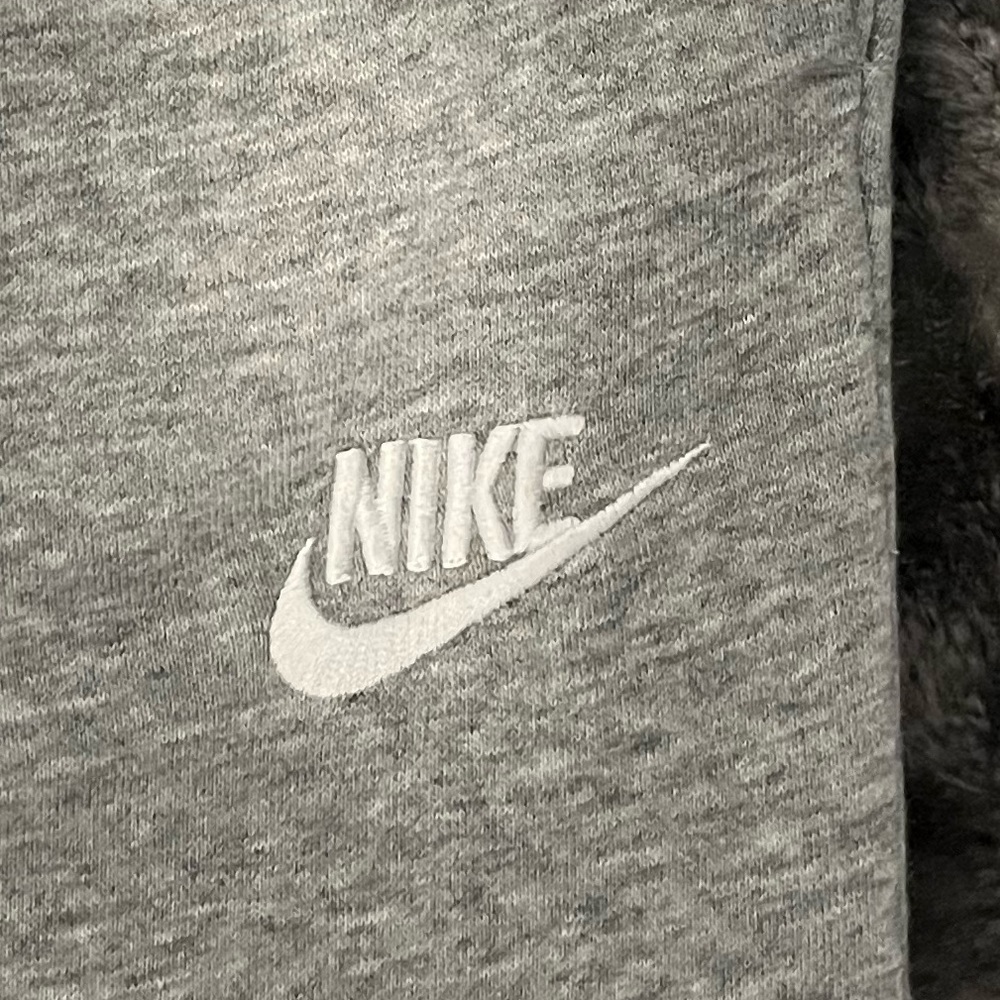 Nike Joggers - Picture 6 of 10
